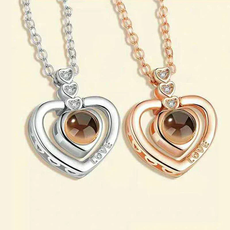 HotRose Conjunto con collar “te amo el 100 idiomas” en caja de rosa ascendente - [PROMOCIÓN DISPONIBLE SOLO HOY]